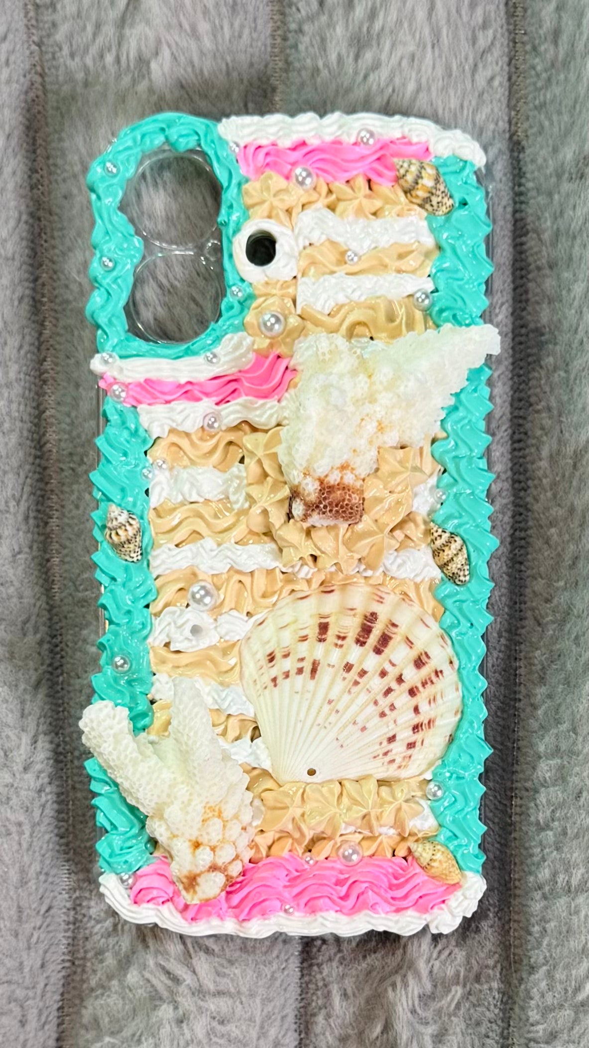 Handmade Ocean Shell Phone Case – Whipped Cream Aesthetic, Pearl & Coral Design