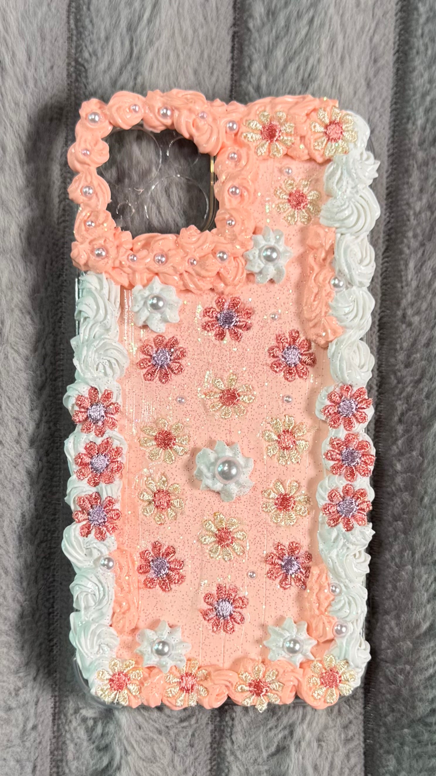 Handmade Whipped Cream Floral Phone Case – Kawaii Pearl Deco Den Aesth – Creamy Cases Handmade Whipped Cream Floral Phone Case – Kawaii Pearl Deco Den Aesth – Creamy Cases