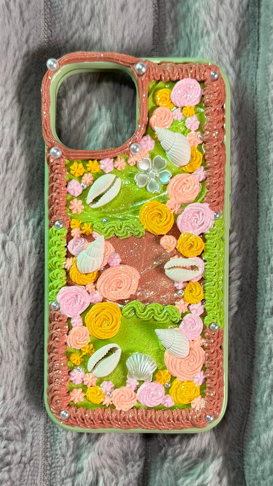 Seashell Dreamy Cream Phone Case – Handmade Floral Fantasy