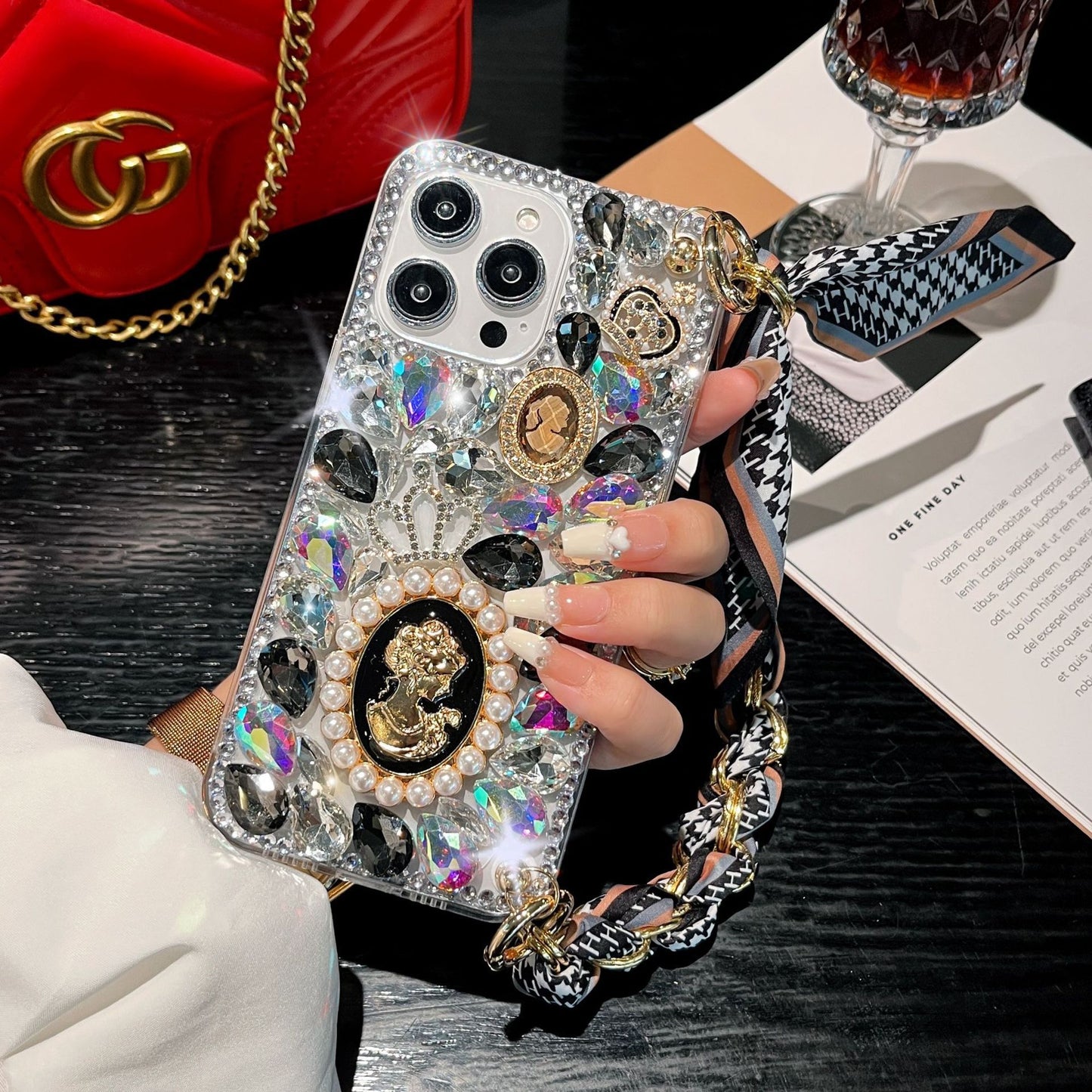 ✨ Crystal Princess Cameo iPhone Case with Chain ✨2