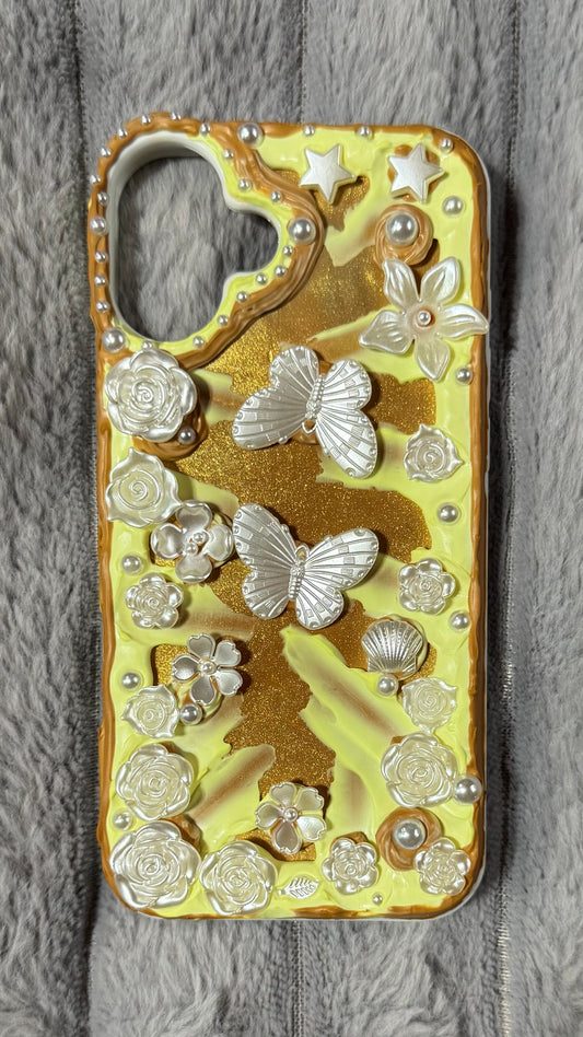 ✨ Golden Butterfly Pearl 3D Phone Case – Handmade Luxe ✨.2