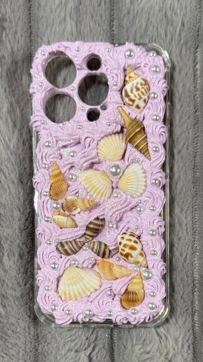 🌸 Ocean Dream Lavender Shell Phone Case – Handmade Cream Glue Art with Real Seashells & Pearls