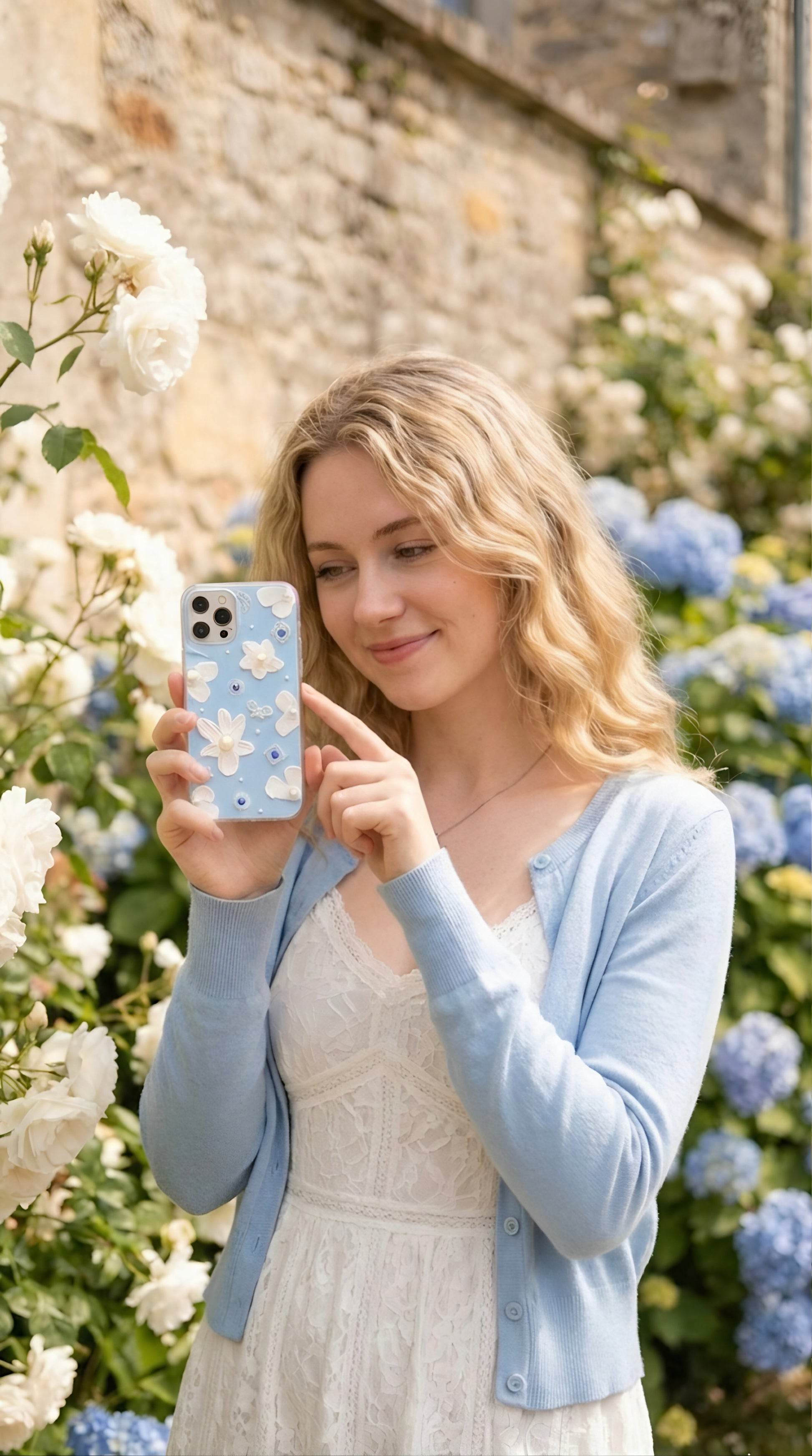 Blue Garden Pearl Flower Phone Case – Cute Nature Style