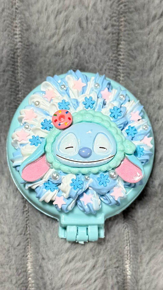 Cute Foldable Air Cushion Hair Brush – Kawaii Travel Detangler for Smooth, Frizz-Free Hair