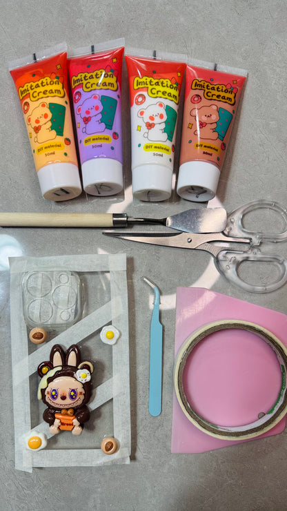 Funda para teléfono hecha a mano con pegamento crema “Vibrant Bloom” 