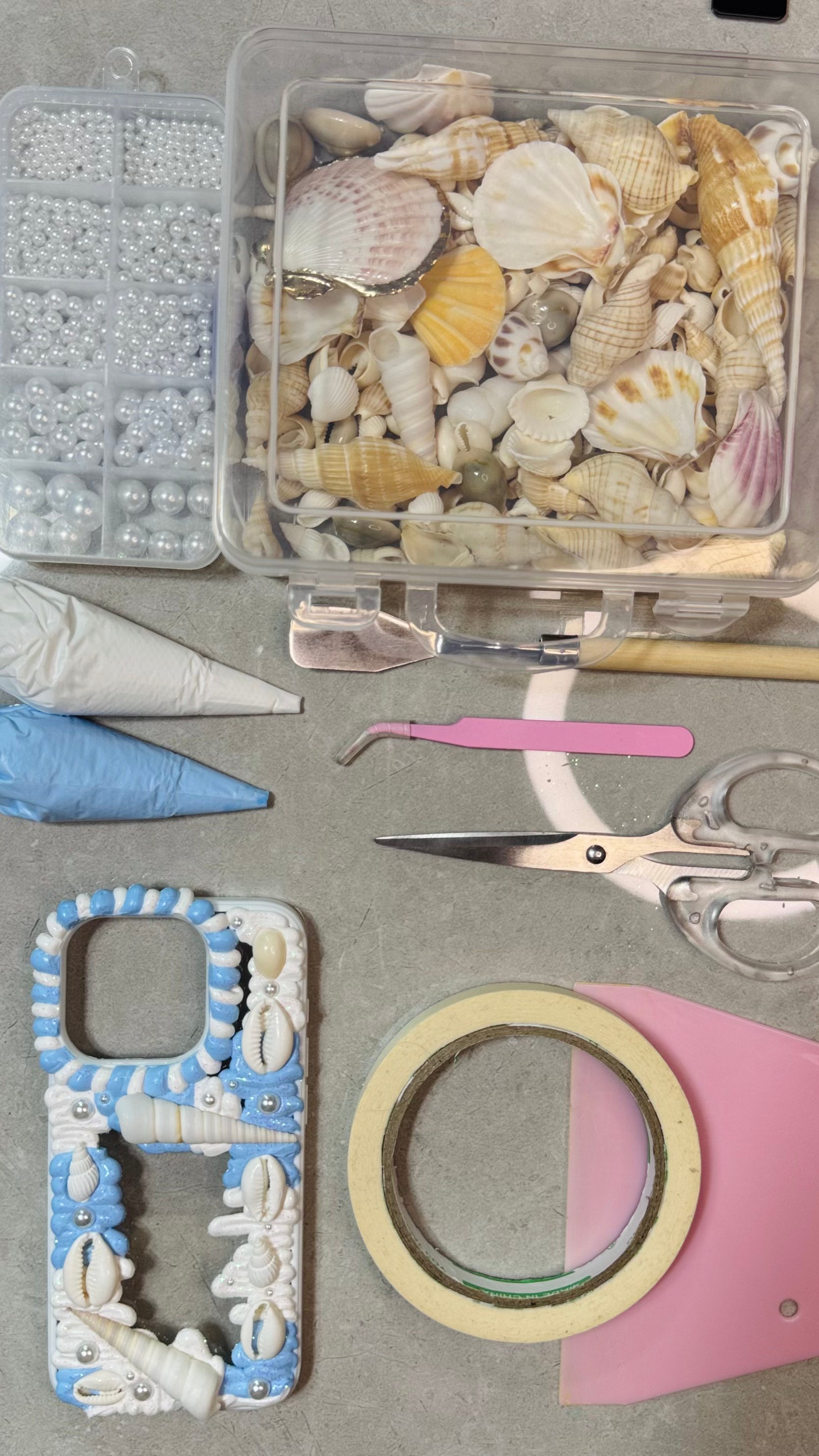 ✨ Ocean Dream Seashell Cream Phone Case – Handmade ✨.materials