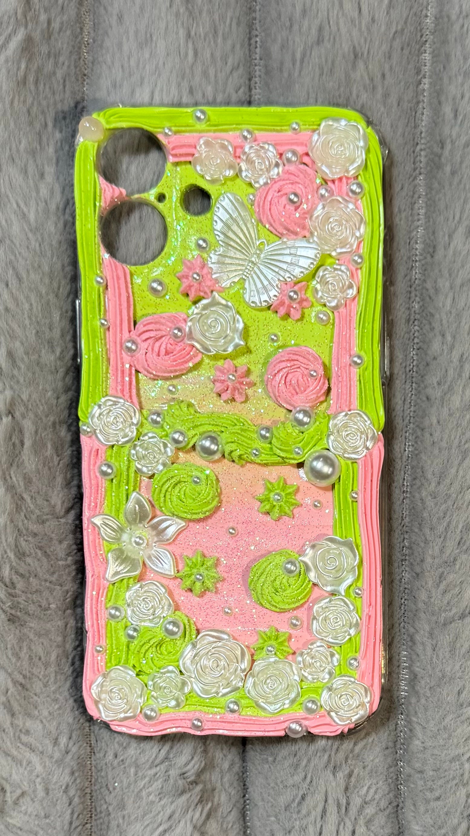 Pastel Garden Cream Glue Phone Case