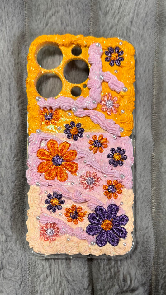 Sunset Bloom Creamy Phone Case – Handmade Retro Floral Charm.2