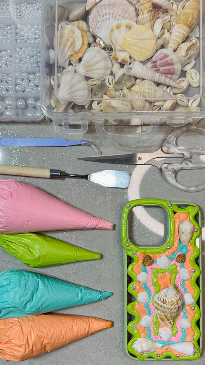 🌀 “The Seashell Conspiracy” – Wavy Retro Cream Case.materials