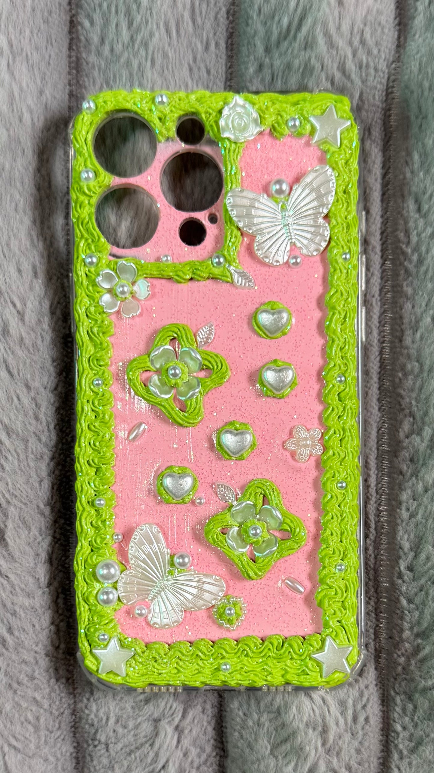 Whimsical Garden Glow – Handmade Pearl Butterfly Phone Case2