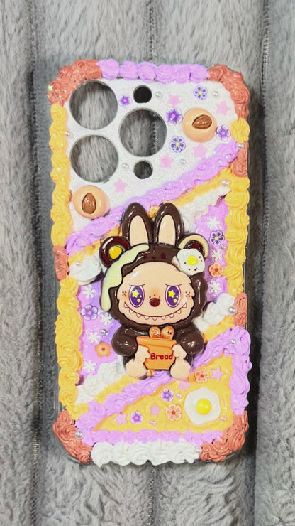 Funda para teléfono hecha a mano con pegamento crema “Vibrant Bloom” 