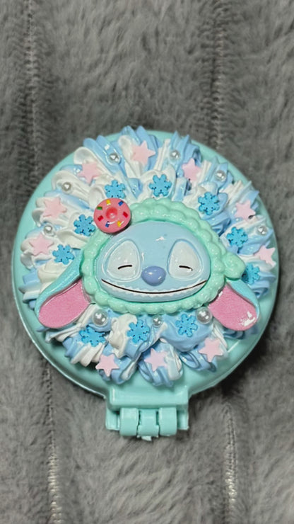 Cute Foldable Air Cushion Hair Brush – Kawaii Travel Detangler for Smooth, Frizz-Free Hair