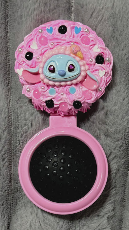 Handmade Cream Glue Cushion Comb – Stitch Edition | Kawaii Detangler Brush